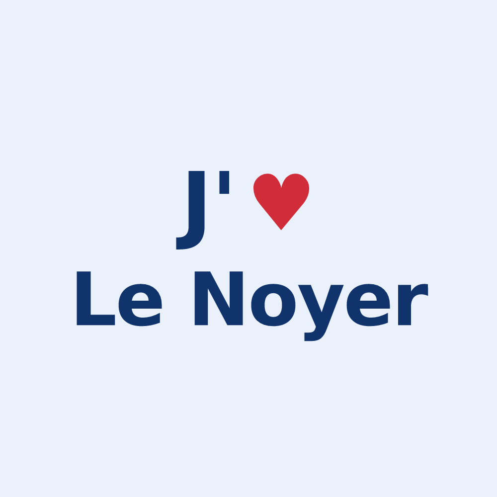 Sticker personnalisé Le Noyer — design J'aime Le Noyer