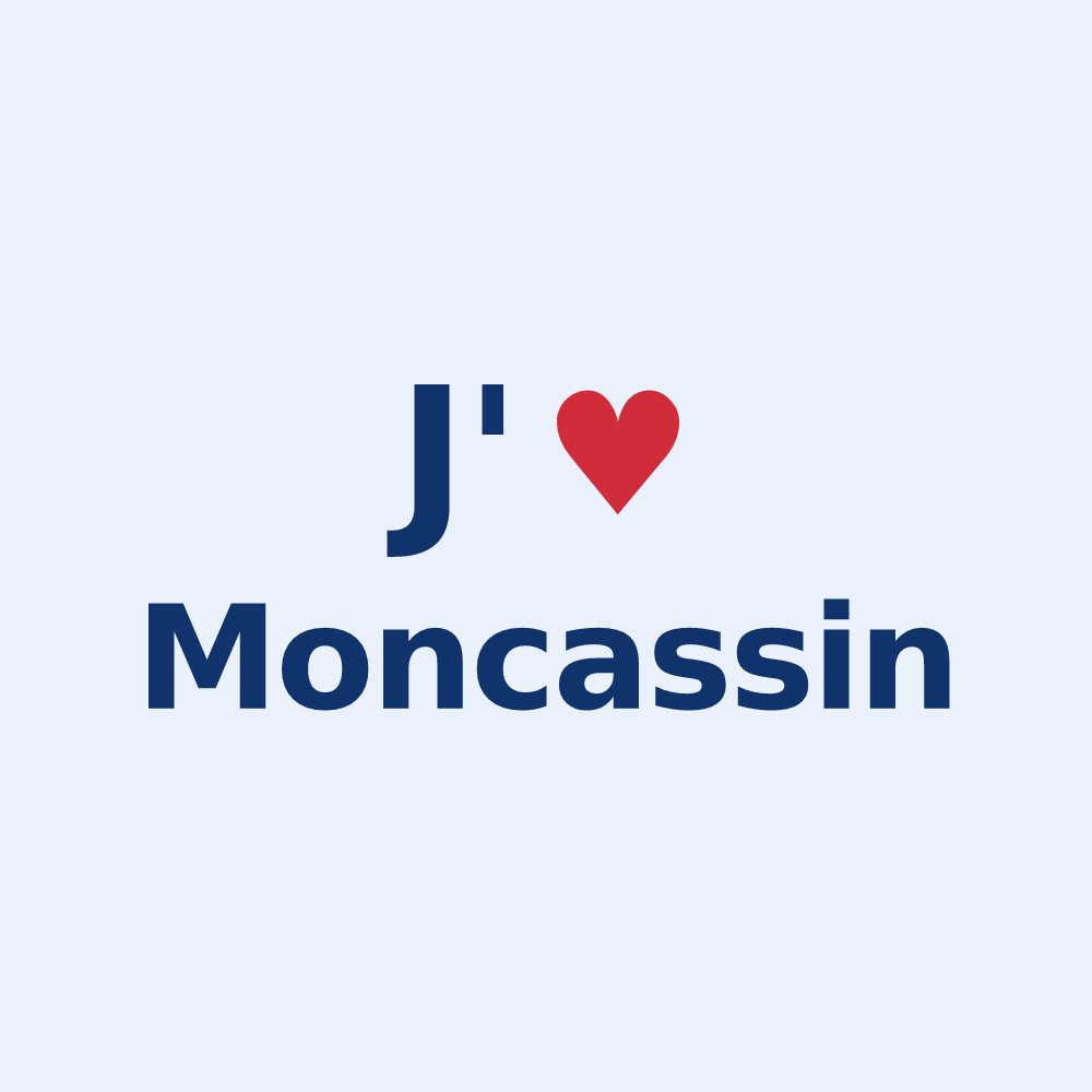 Sticker personnalisé Moncassin — design « J'aime Moncassin » imprimé sur le sticker
