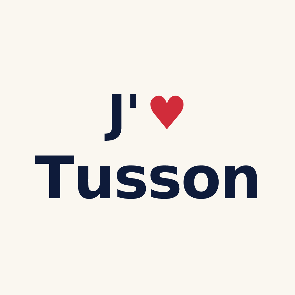 Tasse personnalisée Tusson — design J'aime Tusson